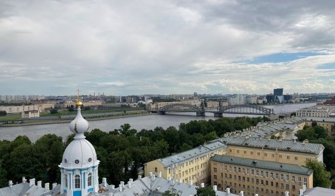 Смольный - эра милосердия – интерьерные экскурсии для заказных групп от 1220 рублей