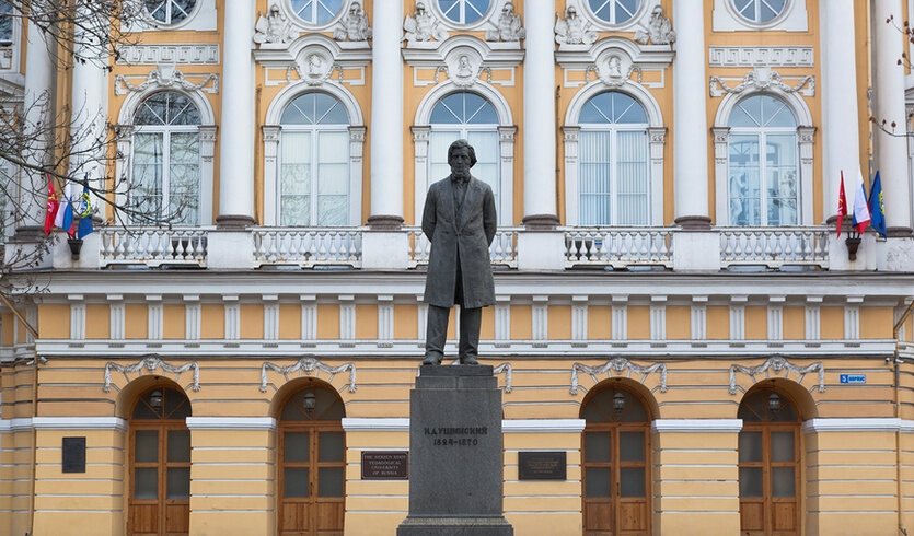 Университет им. А. И. Герцена (Дворец Разумовского) для групп — фото № 2 — Фотобанк Лори / Николай Мухорин  Университет им. А. И. Герцена (Дворец Разумовского) для групп — Интерьерные