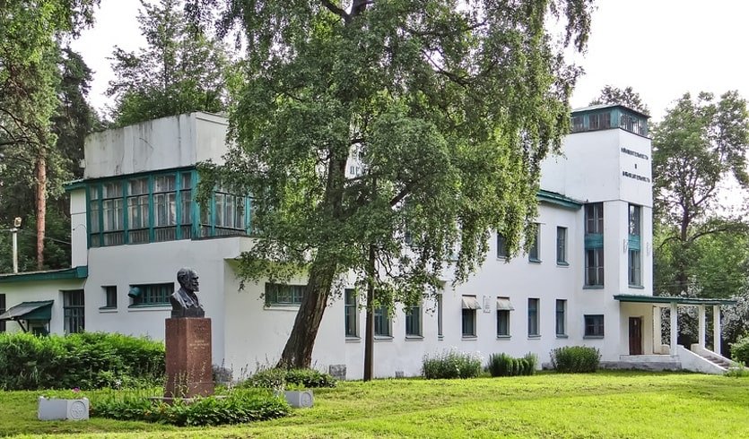 Лаборатория Института физиологии – автобусные экскурсии от 1320 рублей