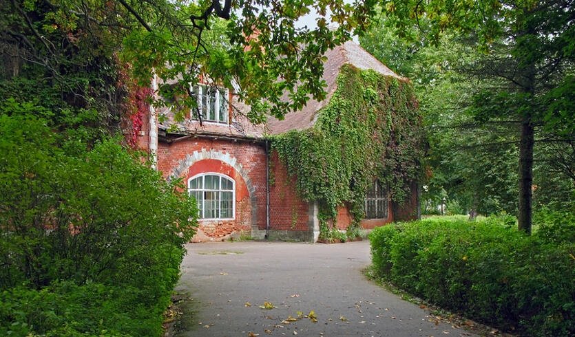 Дача великого князя Бориса Владимировича в Царском Селе — Фото № 2 — Фотобанк Лори / Морковкин Терентий Дача великого князя Бориса Владимировича в Царском Селе — Дворцы и особняки