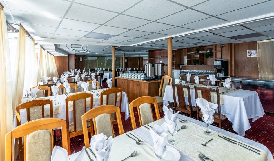 Ресторан «Летний сад» Ресторан «Летний сад»