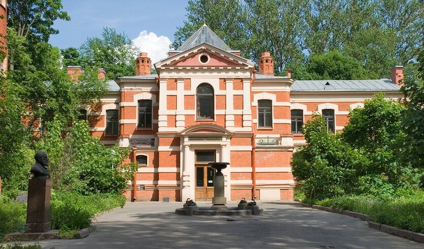 Петербургские медики и аптекари (для заказных групп) – автобусные экскурсии для организованных групп от 500 рублей