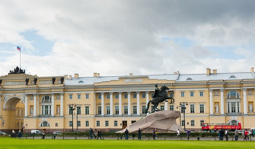 Сенатская площадь – экскурсии и программы для детей от 240 рублей