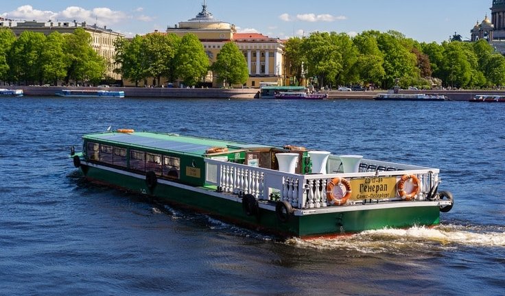 Внешний вид – аренда теплохода в СПб от 10500 рублей