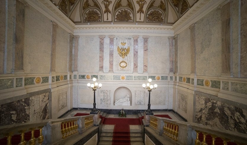 Экскурсия в Михайловский (Инженерный) замок (для групп) – интерьерные экскурсии для организованных групп от 950 рублей