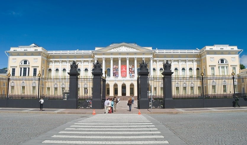 Вокруг Михайловского дворца (для заказных групп) – пешеходные экскурсии для заказных групп от 290 рублей
