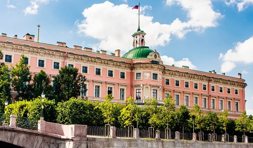 Дворцовый Петербург с посещением Инженерного замка (для групп) – пешеходные экскурсии для заказных групп от 920 рублей 