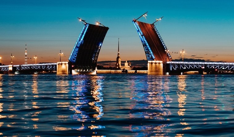 Ночной Петербург (для школьных групп) — экскурсии и программы для детей  от 750 рублей