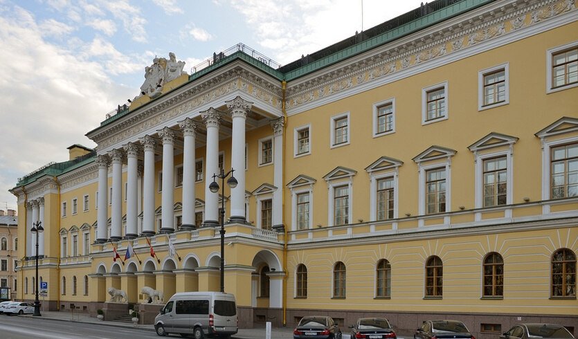 Дом Лобанова-Ростовского (для групп) — Интерьерные