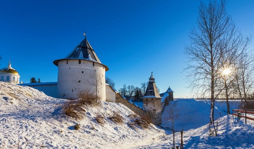 Свято-Успенский Псково-Печерский монастырь – сборные туры в Санкт-Петербург от 31050 рублей