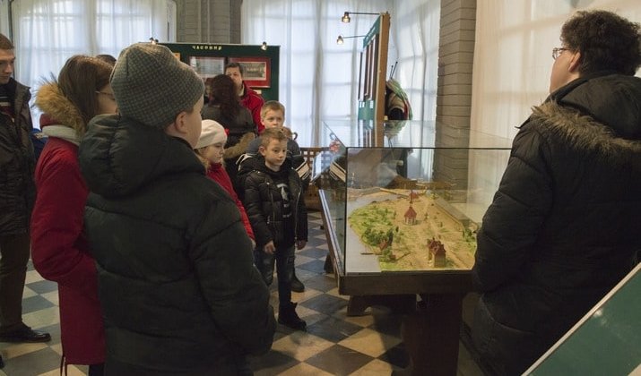 Макет поселения – сборные экскурсии для школьников в Санкт-Петербурге