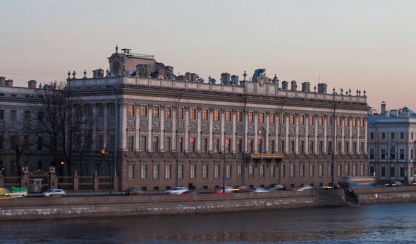 Мраморный дворец — Экскурсии для школьников в Санкт-Петербурге от 160 рублей