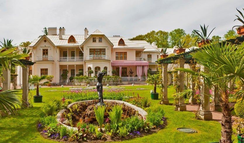 Выходные в Петербурге (июнь-август) – туры в Санкт-Петербург от 9740 рублей