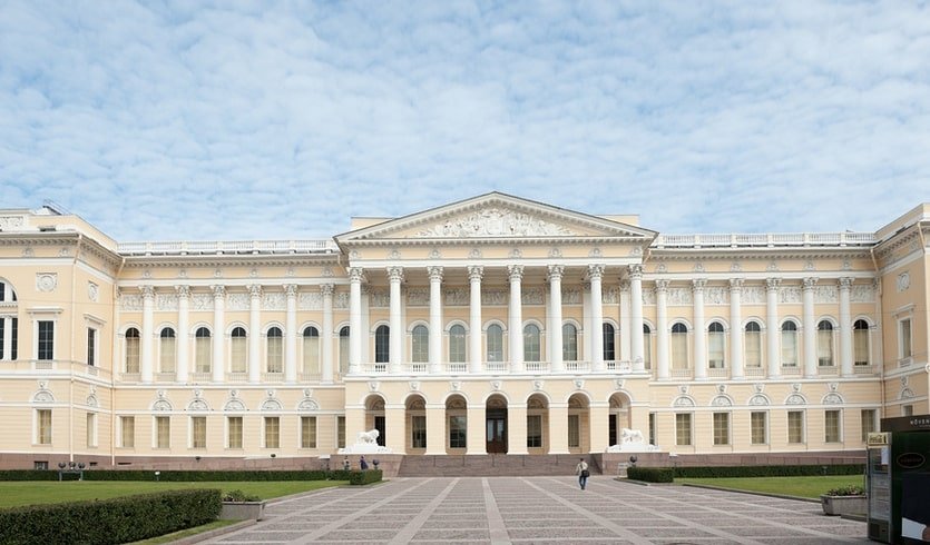 Вокруг Михайловского дворца (для заказных групп) – пешеходные экскурсии для заказных групп от 290 рублей