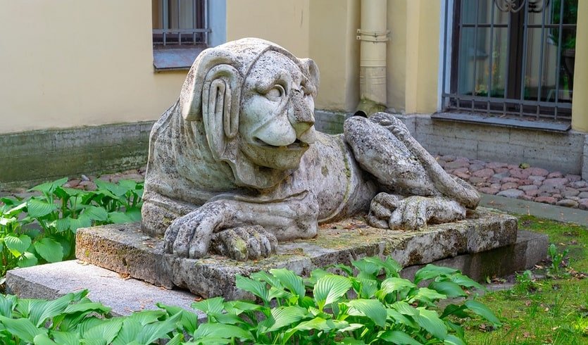 Александро-Невская лавра – пешеходные экскурсии для заказных групп от 290 рублей