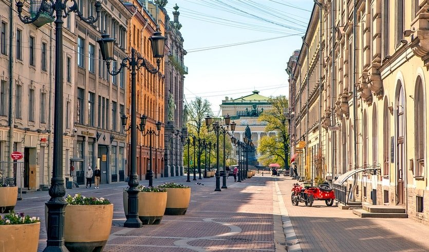 По местам исполнения желаний (пешеходная экскурсия) – фото №2 – Фотобанк Лори/ Сергей Афанасьев  По местам исполнения желаний (пешеходная экскурсия) – Пешеходные экскурсии