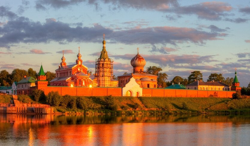 Зеленецкий монастырь и Старая Ладога — Автобусные загородные