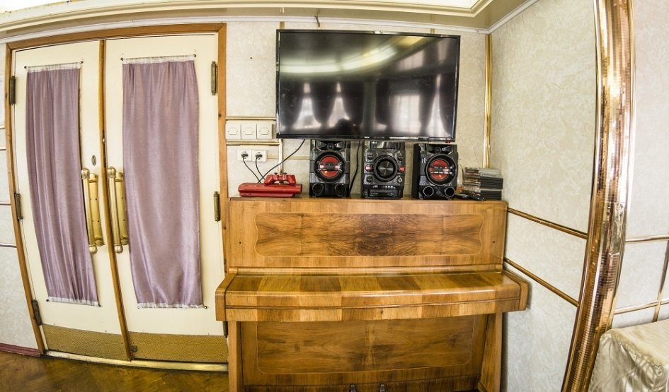 Музыкальный салон