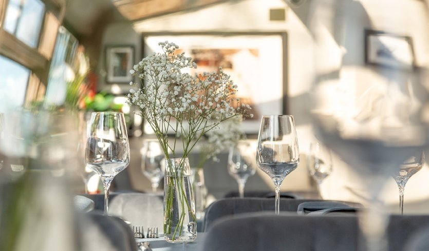 Теплоход «Антверпен» – аренда теплохода от 6000 рублей Теплоход «Антверпен» – аренда теплохода от 6000 рублей