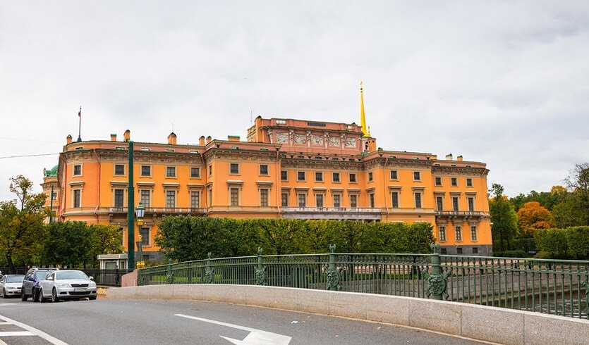 Петербург гвардейский, Петроград военный (для заказных групп) – автобусные экскурсии для организованных групп от 450 рублей