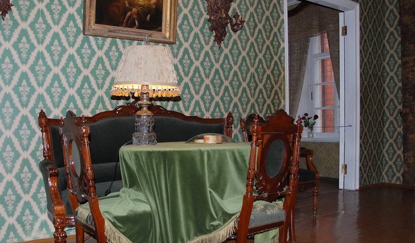 Интерьер в квартире-музее Ф. М. Достоевского – экскурсии и программы для детей от 245 рублей