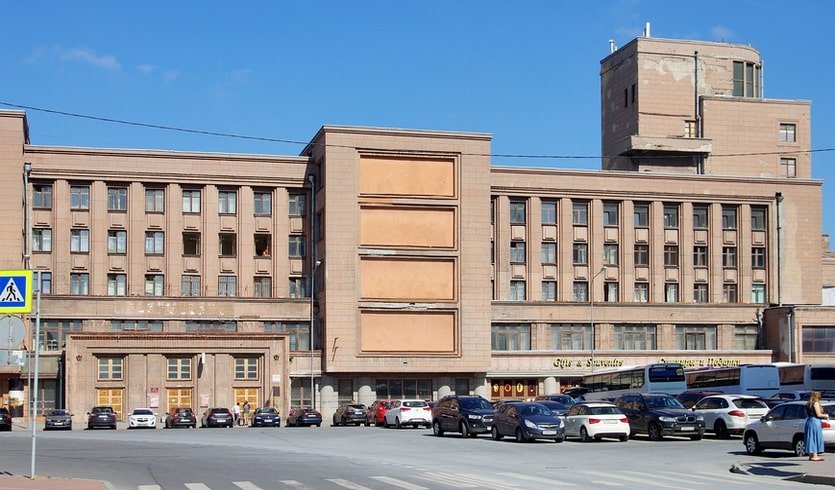 Дворец культуры имени С. М. Кирова – пешеходные экскурсии от 500 рублей Дворец культуры имени С. М. Кирова – пешеходные экскурсии от 500 рублей