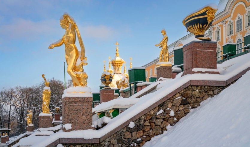 Фонтаны Большого петергофского дворца – сборные туры в Санкт-Петербург от 14700 рублей
