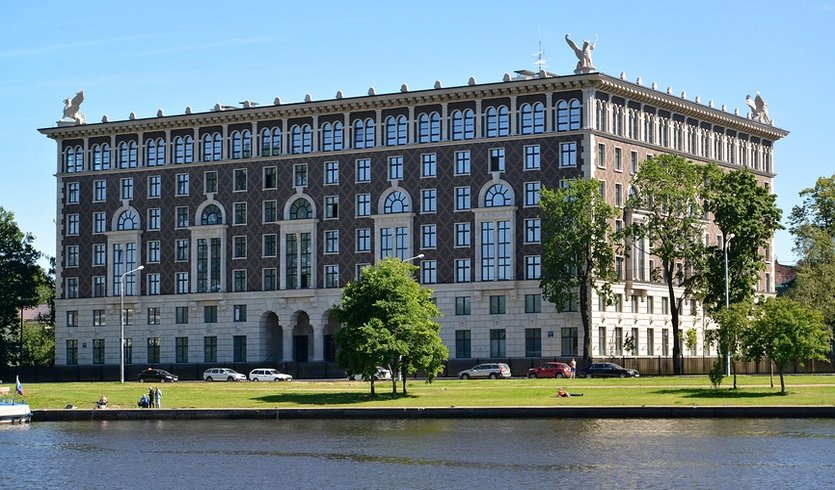 Особняки Крестовского и экологическая архитектура – пешеходные экскурсии для заказных групп от 290 рублей