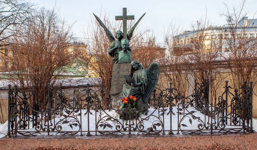 Любовные истории царского дома (с посещением некрополя Александро-Невской Лавры) — фото № 6 — Фотобанк Лори / Сергей Афанасьев Любовные истории царского дома (с посещением некрополя Александро-Невской Лавры) — автобусная экскурсия