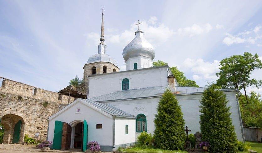 Наследие Александра Невского: город-крепость Порхов и окрестности — фото № 1 — Фотобанк Лори / Виктор Карасев Наследие Александра Невского: город-крепость Порхов и окрестности — автобусные экскурсии от 1950 руб.