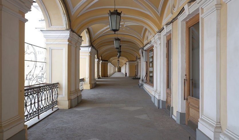 Галерея Гостиного двора – пешеходные экскурсии от 780 рублей