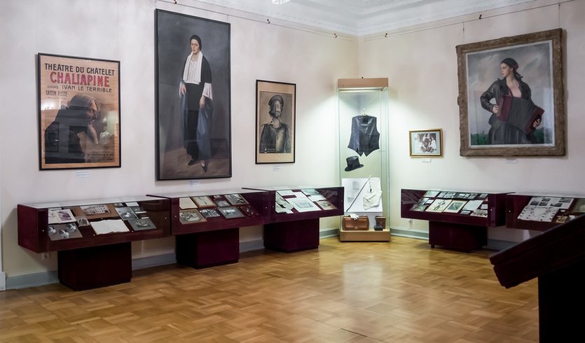 Жил бульдог в одной квартире (Дом-музей Федора Шаляпина) — Музеи