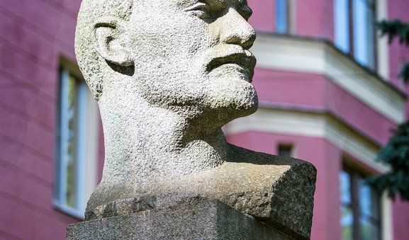 Великая революция — фото № 4 — Фотобанк Лори / Grigory_Gez Великая революция — автобусная экскурсия