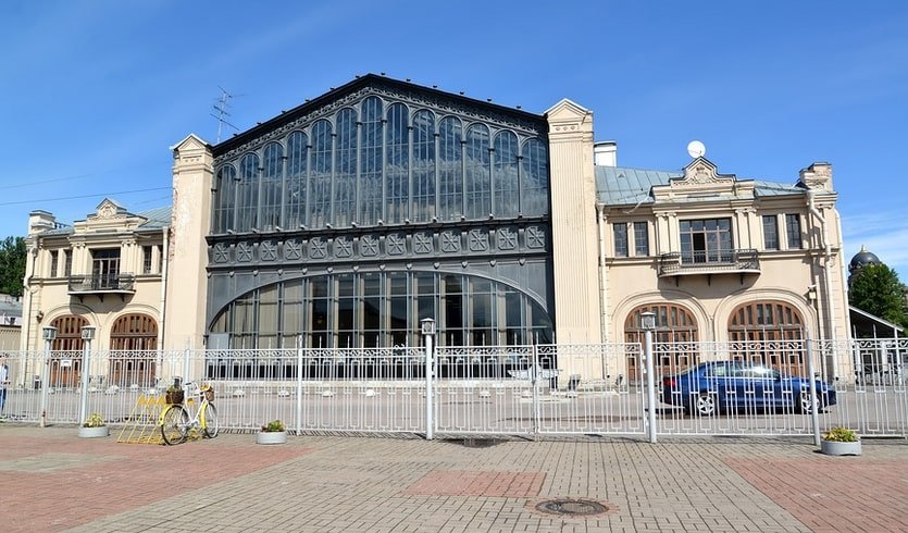 Здание Варшавского вокзала – автобусные экскурсии от 1700 рублей