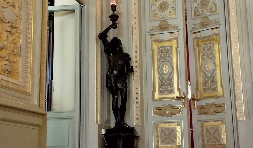 Интерьер дворца вел. кн. Владимира Александровича – сборные экскурсии для школьников в Санкт-Петербурге Интерьер дворца вел. кн. Владимира Александровича – сборные экскурсии для школьников в Санкт-Петербурге