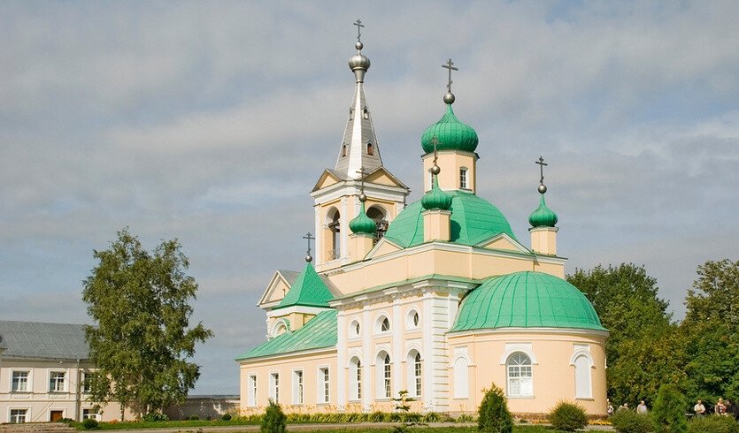 Святыни Приладожья: Александро-Свирский и Введено-Оятский монастыри – автобусные экскурсии для организованных групп от 1950 рублей