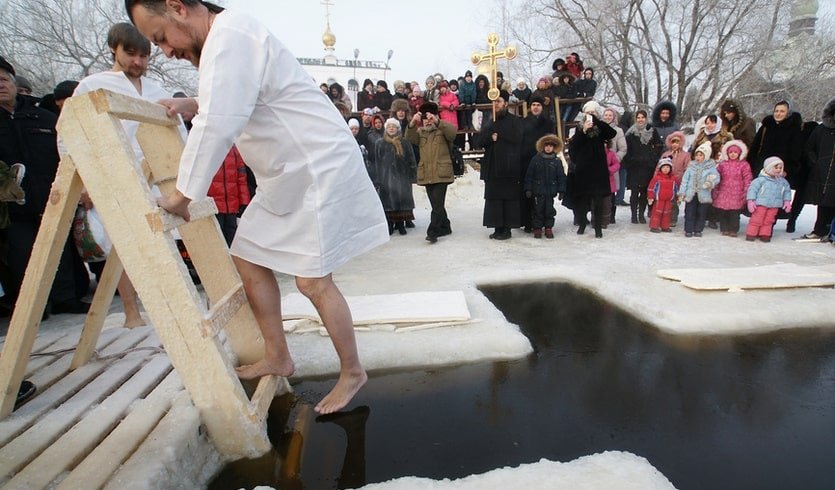 Крещение в Санкт-Петербурге – интерьерные экскурсии от 1300 рублей