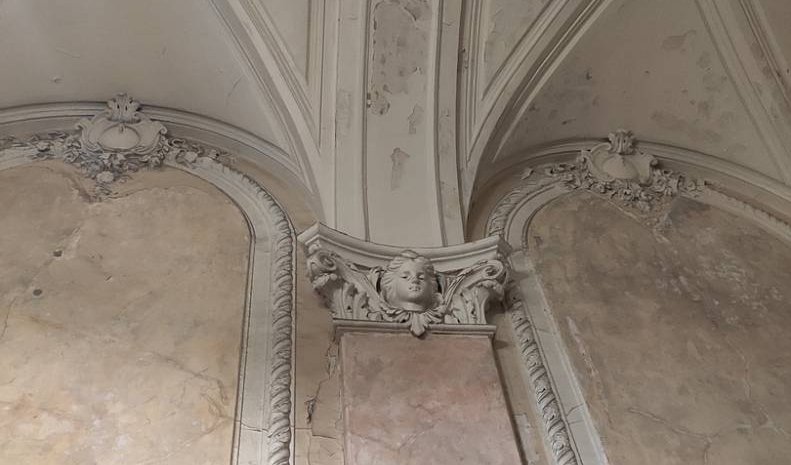 Колонна – интерьерные экскурсии от 1840 рублей