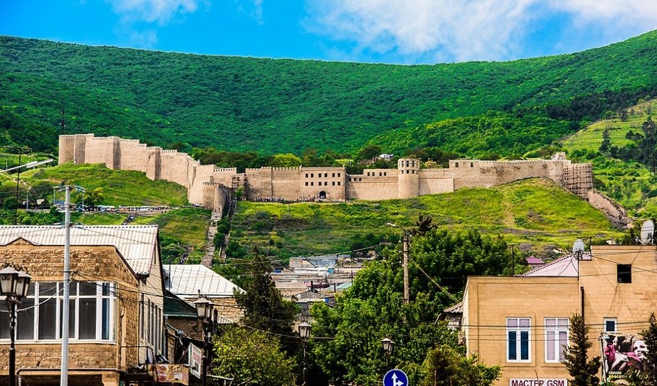 Крепость Нарын-Кала – дагестан от 24300 рублей