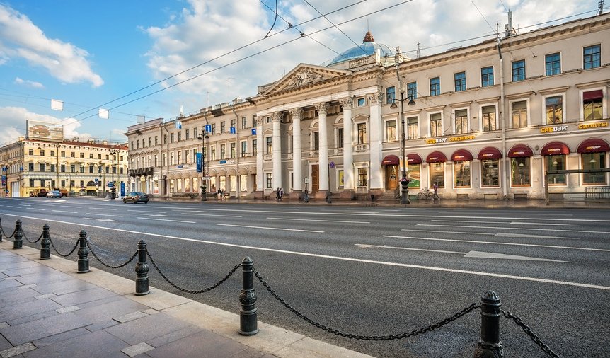 Базилика святой Екатерины Александрийской и Голландская церковь – Пешеходные экскурсии от 600 рублей