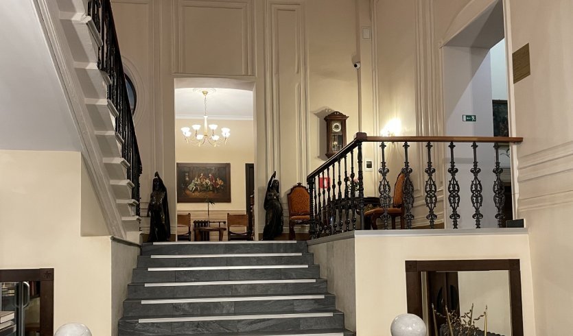 Дом на Морской, 53 – дворцы и особняки от 2300 рублей Дом на Морской, 53 – дворцы и особняки от 2300 рублей