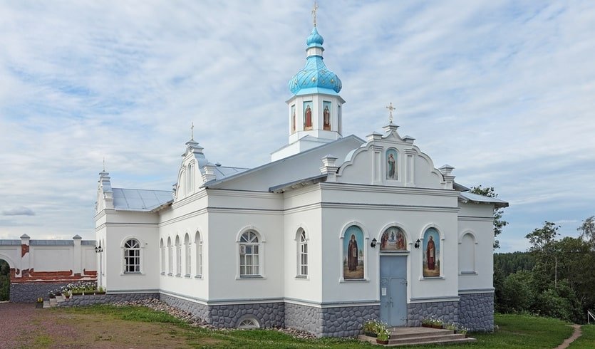 Успенская трапезная церковь – автобусные загородные Успенская трапезная церковь – автобусные загородные