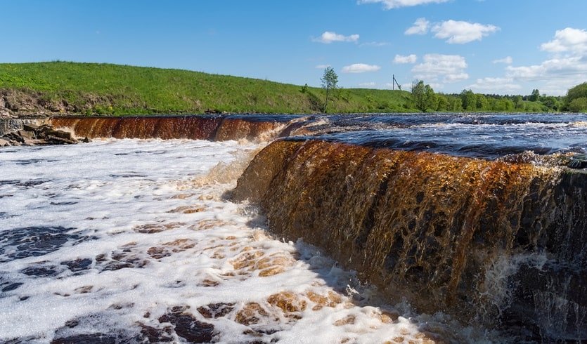 Экскурсионный поход в Саблино – фото №2 – Фотобанк Лори/ Дымов Игорь Экскурсионный поход в Саблино – Пешеходные экскурсии