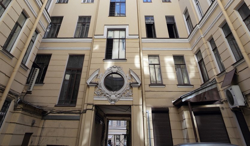 Григорий Распутин - Святой чёрт (с посещением квартиры Распутина) — фото № 2 — Фотобанк Лори / Дмитрий Неумоин Григорий Распутин - Святой чёрт (с посещением квартиры Распутина) — автобусная экскурсия