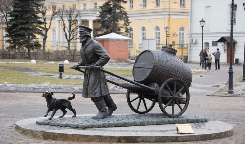Памятник Водовозу – экскурсии и программы для детей от 400 рублей