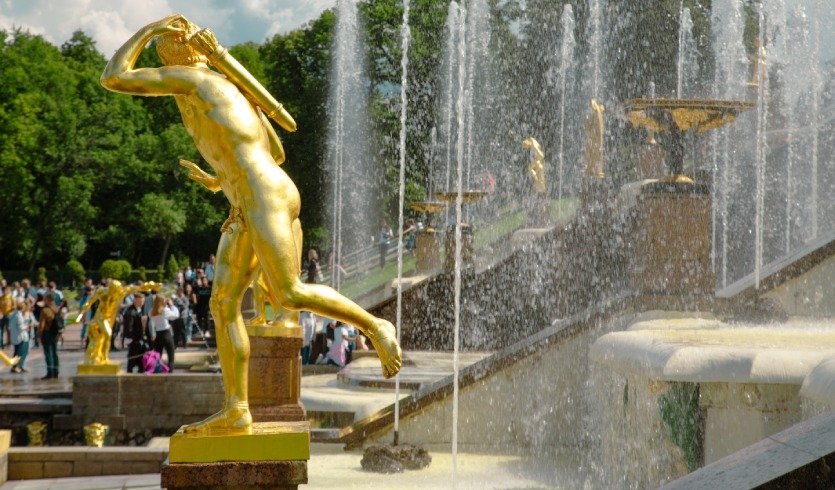 Петергоф на метеоре — экскурсия для заказных групп от 27800 рублей