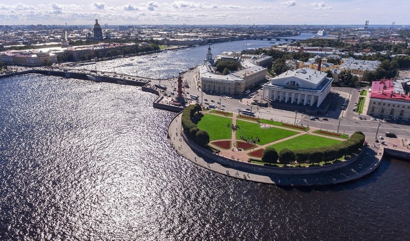 Санкт-Петербург с воды и с воздуха — Индивидуальные (VIP) экскурсии и туры в Санкт-Петербурге от 43200 руб.