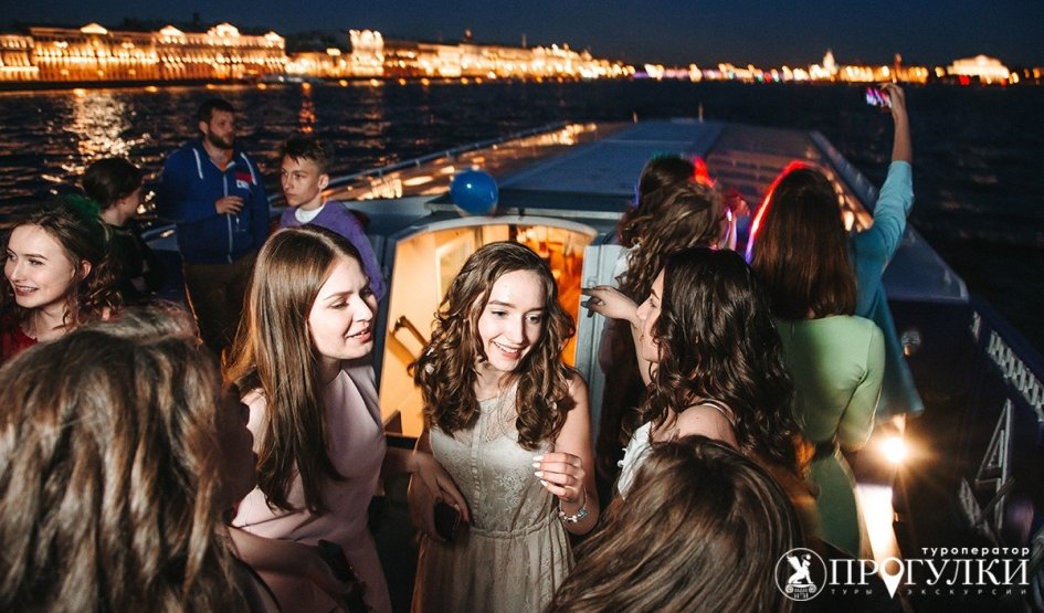 Выпускники — Выпускные вечера для 9 класса от 6800 руб.