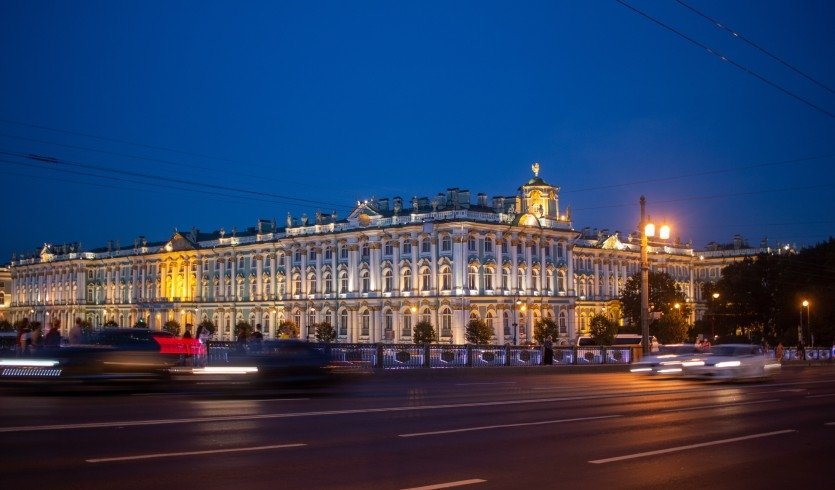 Многоликий Петербург (май-август) – фото №5 – Photo by Elina Sitnikova on Unsplash Многоликий Петербург (май-август) – туры в Санкт-Петербург от 13000 рублей