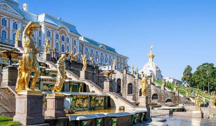 Грандиозный выпускной в Петергофе — Выпускные вечера для 11 класса от 6150 рублей